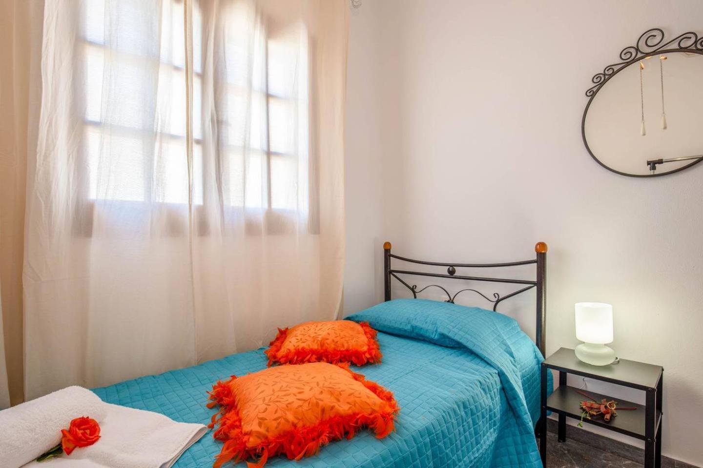 Ferienwohnung Agia Pelagia Blue Apt With Seaview 50M From Sea Exterior foto